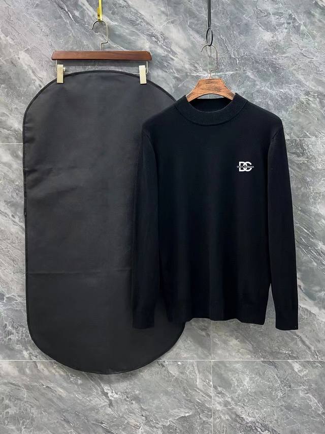 Dg 杜嘉班纳 3标齐全 官网同款精美硅胶Logo半高领毛衣 DDD 精品羊毛混纺毛衫 男女款高端定制臻品系列 隶属品牌高端主线 专利顶级纱线混纺 以创新来阐释