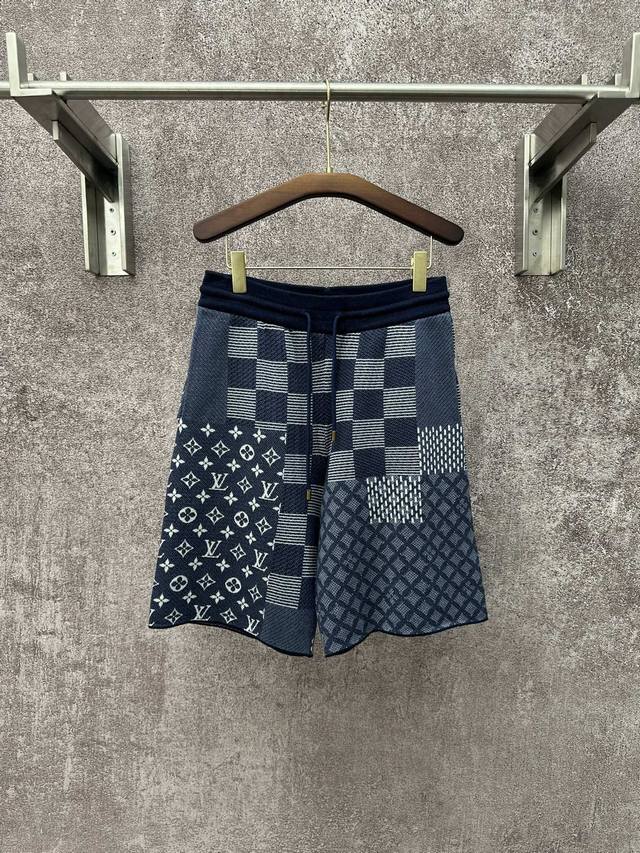 Louis Vuitton X Nigo联名款 Fw25 拼接条纹系带松紧腰休闲短裤 男款 DDD 本款短裤延续 2025 秋冬秀场对路易威登典藏设计的致意。繁
