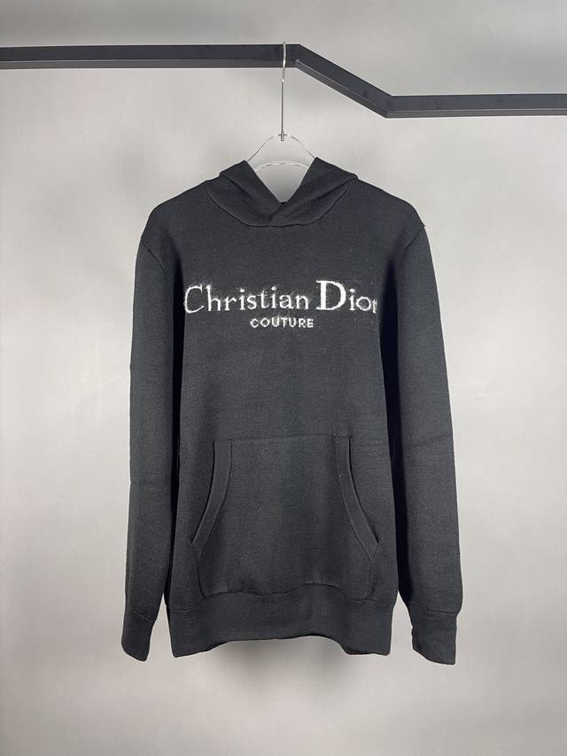 Di*R Fw 秋冬新款 DDD 混纺连帽长袖毛衣 DDD 定制棉毛混纺舒适面料 DDD 前胸经典品牌字母Logo提花 DDD 直筒剪裁版型 DDD 同色系针织