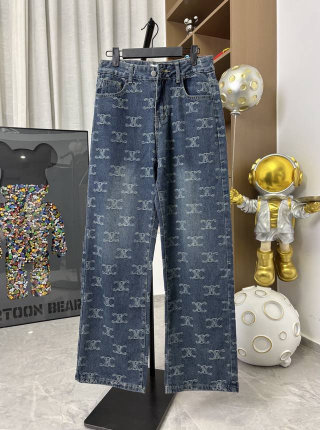 款号：Dc269# DDD Celine 赛琳经典满印牛仔长裤 DDD 慵懒风且时髦百搭款 DDD 这条牛仔裤真的酷爆了阔腿版型 遮肉修胯肉肉女生福音，辨识度超