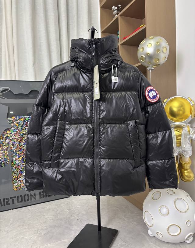 款号：Dc266# DDD 加拿大鹅 限定新款Crofton泡芙羽绒服 DDD 顶级版本，天花板级别Crofton 松软大面包， 最新款式，防寒效果高达4级，采