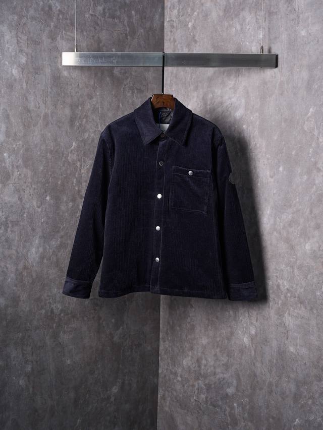 实物挂拍 Burberry 巴宝莉 灯芯绒战马皮革臂章外套式夹棉衬衫 版本1黑色内里 DDD 现货 S M L Xl DDD 外套式衬衫，选用棉质灯芯绒面料打造