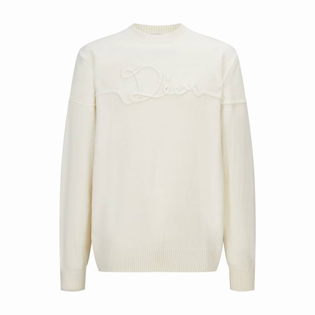 Cd 26Ss 机缝线绣标识圆领毛衣 杏色 DDD 原版16,000购入开发，面料采用50%羊毛，50%棉纱。胸口徽标采用正7针进口机织出，大小尺寸按原版1：1