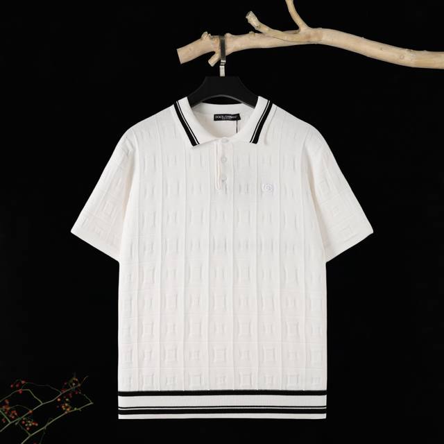 Dg杜嘉班纳 25Ss 大师亲手设计潮牌新品针织毛衣翻领短袖 DDD 秋冬最新砖柜同步 Os落肩版型 时尚又个性 超级百搭好看的一款 DDD 男女都非常合适 人