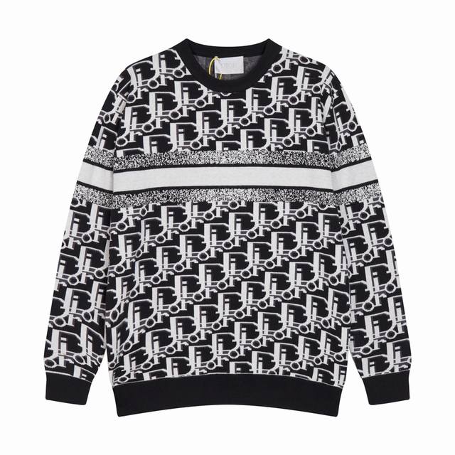 迪奥．新款毛衣圆领针织衫 DDD 针织面料精心制作，正面饰以“Chr1Stian D1Or Atelier”标志提花，字每部分定染白色 D锦纶弹丝，12针斯扥器