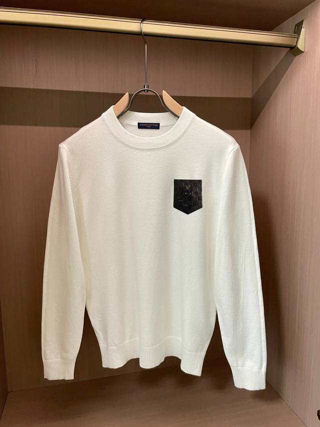 Lv 路易威登 精美徽标圆领毛衣 DDD 精品羊毛混纺毛衫 男女款高端定制臻品系列 隶属品牌高端主线 专利顶级纱线混纺 以创新来阐释常规款式 面料的配置更是颠覆