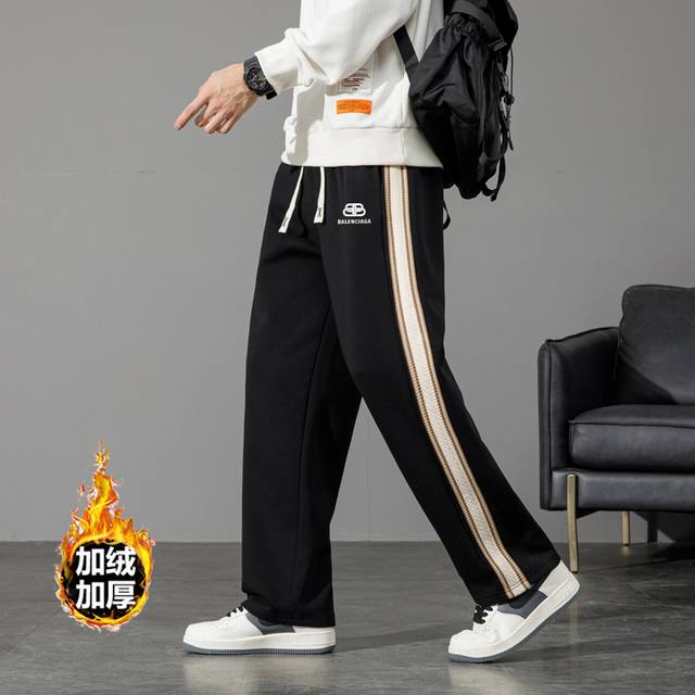 加绒款 Banlenciage 巴黎世家海外官网织带拼接休闲卫裤，男女同款，干净利落的显瘦裤型，简洁大气的腿部线条，量身定做版的剪裁，随意搭配上衣就显得时髦年轻
