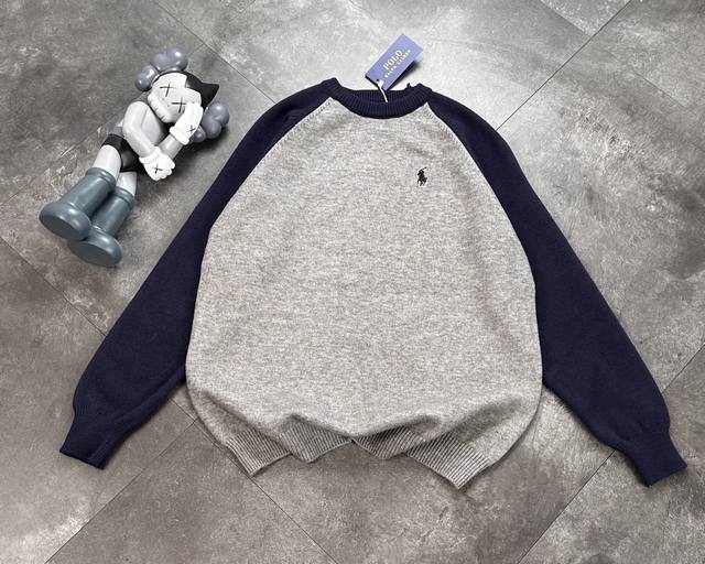 特价 码齐 潮牌 拉夫劳伦 情侣款毛衣！ 韩系设计，走在时尚前沿 DDD 这件毛衣采用了当下流行的韩版设计，简约而不简单，轻松穿出街头潮人的Feel。百变造型