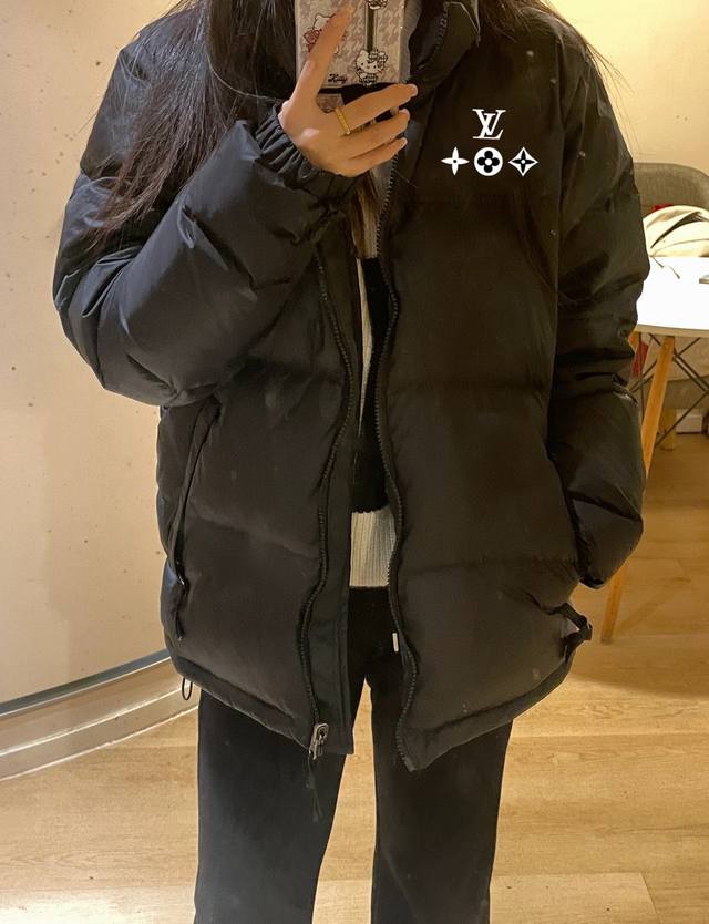 不是羽绒免费送 DDD 降价清货 真羽绒版本 DDD Louis Vuitton Lv 路易威登新款白鸭绒羽绒服 DDD 降价亏本捡漏福利，真羽绒版本，清货回资