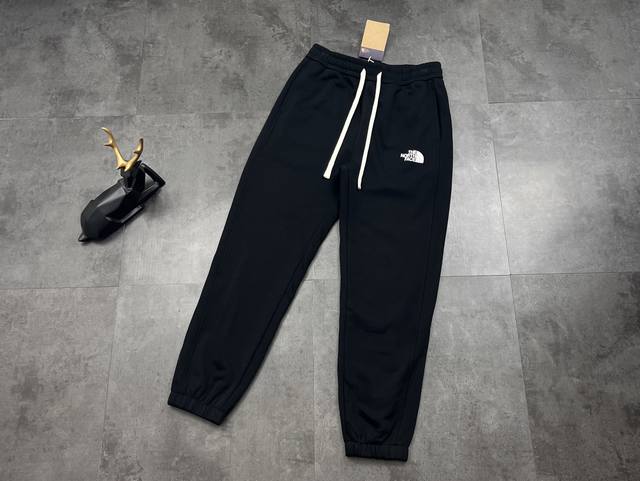 新款加绒裤子上新2025冬季新品Thenorthface 北面情侣款加绒束脚卫裤｜冬日舒适感天花板！B1397 DDD 被北面这条加绒卫裤狠狠拿捏了！作为户外奢