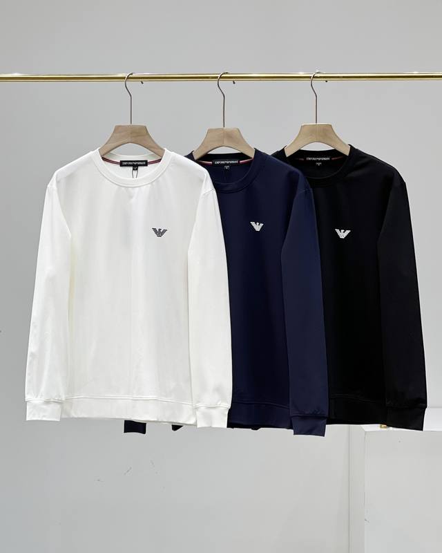 Amani 阿玛尼 男女同款 春秋冬 新款天丝哥弟圆领卫衣，百搭格调，高众华丽，简约时尚，这种感觉的实属少见！要的就是与众不同上身的感觉真的非常好。不知道该怎么