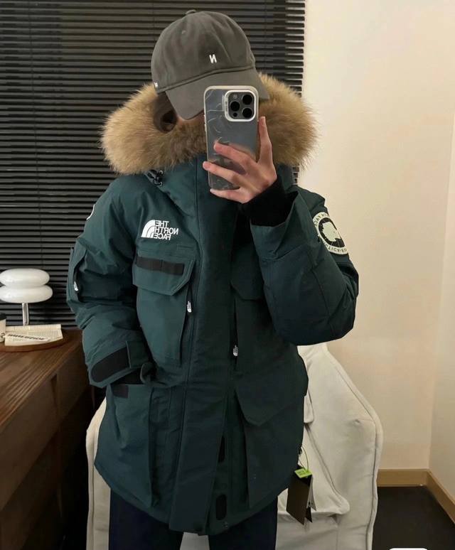 黑色 绿色上身效果 DDD