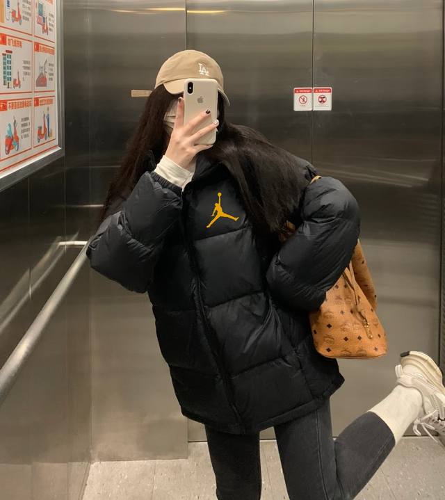 不是羽绒免费送 DDD 降价清货 真羽绒版本 DDD Air Jordan乔丹Aj金标白鸭绒羽绒服 DDD 降价亏本捡漏福利，真羽绒版本，清货回资金给工厂P结加