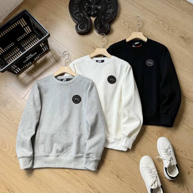 上新 加绒加厚 下单备注 DDD Canada Goose25Ss新款秋冬加拿大鹅经典基础款圆领卫衣，三色可选，经典百搭永不过时系列，绝佳秋冬出行穿搭必备百搭单