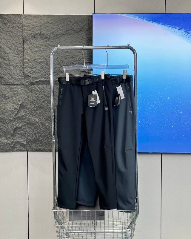 Kolonsport可隆休长裤男款户外防腰带直筒长裤 运动裤子软壳加绒裤！ DDD 一款封神之作的男士长裤，不仅户外可穿，城市商务休闲也可搭配！ 官W在售170