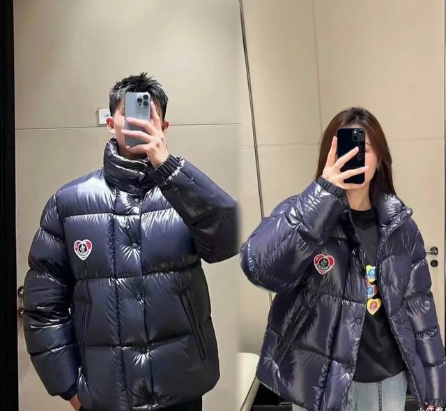 特价 不让利 非质量问题不退换 DDD Moncler 蒙口 2025新款七夕限定爱心印花字母Logo连帽羽绒服外套官网同步 男女同款！ DDD 颜色：黑色 D
