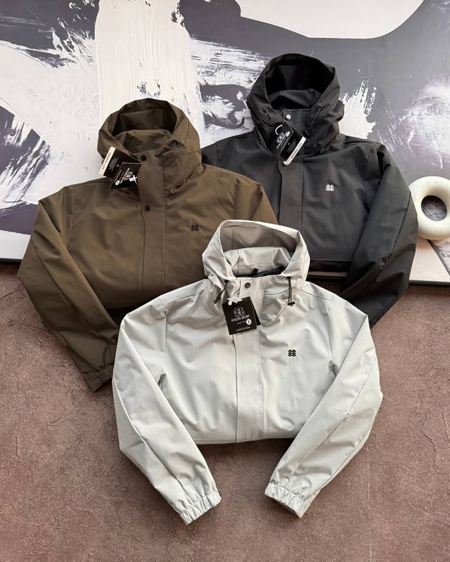 上新 新款刺绣小标 DDD Kolonsport可隆三合一羽绒内胆衣户外抗风保暖男女同款 DDD 内胆可单穿外穿！面料采用原版B129定织定染Gore-Tex三