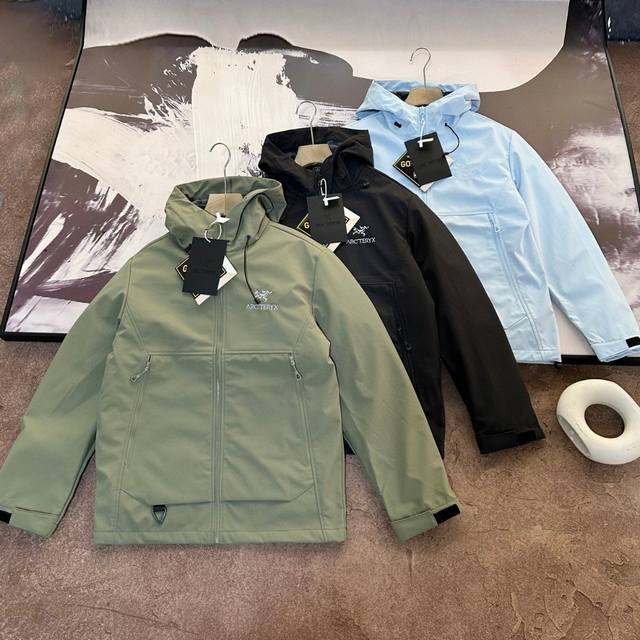 特价 齐色齐码，不退不换 DDD Arc'teryx始祖鸟 羽绒服两件套三合一冲锋衣！ DDD 正确定制 区别市面看图说话商家 DDD 软壳外套和内胆可分别单穿