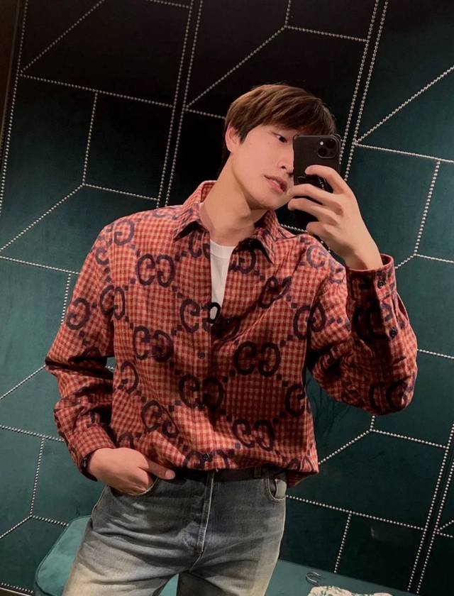 特价 库存：红M 1 DDD 古驰 Gc 25Ss 格纹棉麻提花长袖衬衫 DDD 轻奢主义 男女日常通勤穿搭必备单品 正确版本 随意对比 DDD 详细特征 DD