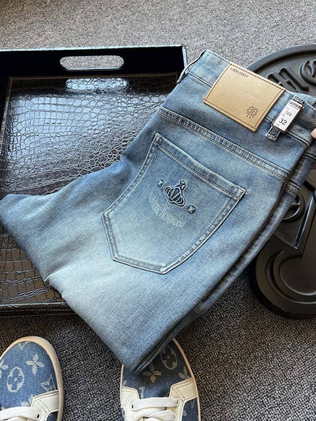 特价福利清仓 顶级牛仔裤！库存：31-32-33-34 DDD 人气爆款！Balenciaga 巴黎世家&西太后合作款高奢牛仔裤！恒隆在售万元级，款号：7370