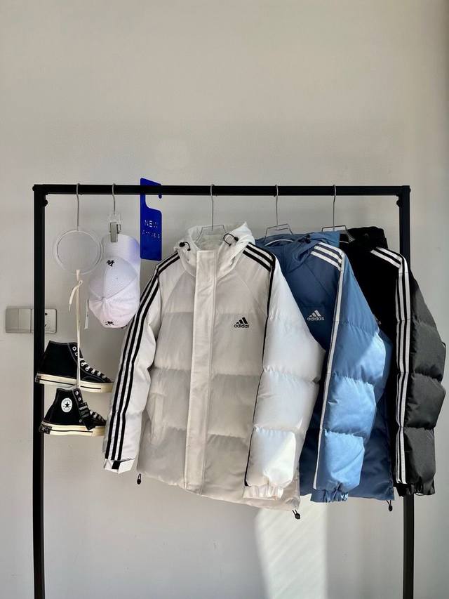 降价 无优惠 DDD Adidas 阿迪达斯三叶草专柜经典款三条杠羽绒棉服面包服，三色可选，男女同款，专柜长青百搭款，情侣款面包服，经典百搭永不过时系列绝佳冬季