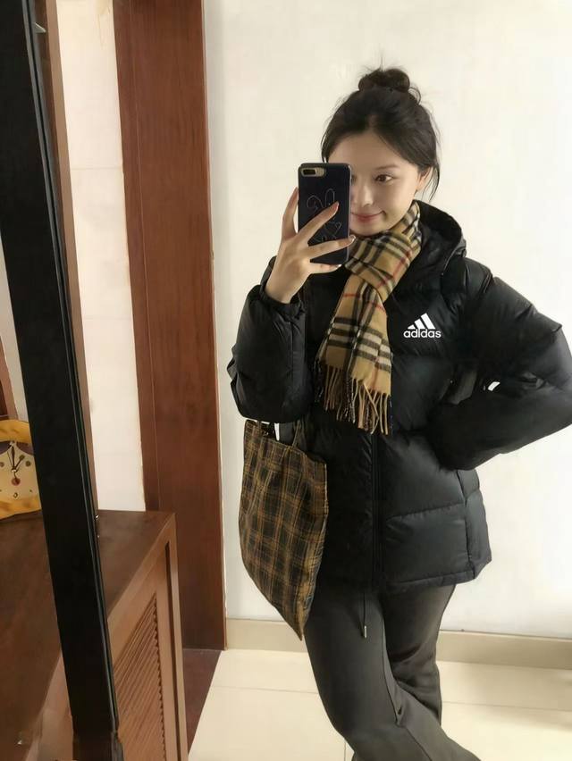 加厚版 加3Xl尺码 男码可穿180斤 大朵%90白鸭绒国标阿迪达斯Adidas羽绒服百搭情侣款真正羽绒服 DDD 套它出门一点儿不冷！连帽一拉，风根本钻不进来