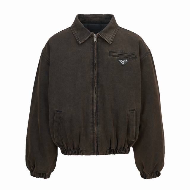 专柜1:1版本 DDD 品名: Prada普拉达 三角标Logo牛仔洗水拉链翻领夹克棉服外套 DDD 尺码：S-Xl DDD 颜色：黑色 DDD 面料：采用7*