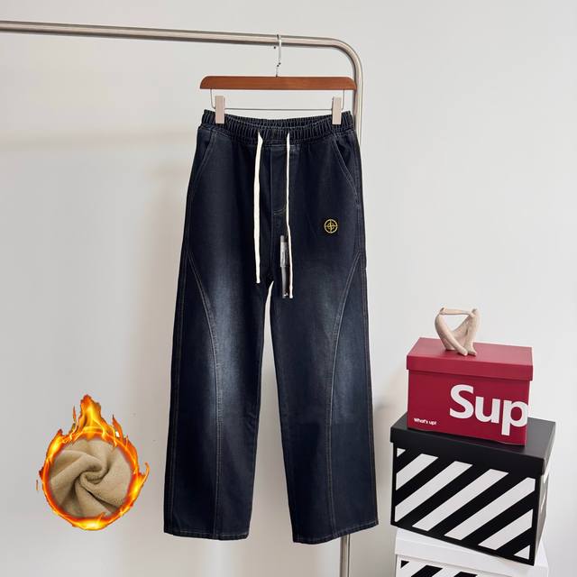 加绒加厚 Stone Island 石头岛最新美式复古水洗牛仔裤 DDD 炸街神裤来袭，上身超酷！重工渐变水洗，大火的Cleanfit极简直筒宽松廓形设计，简约