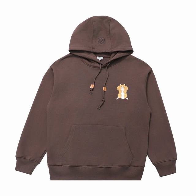 顶级版本] DDD 品名: Loewe 罗意威 新款刺绣Logo标识休闲连帽卫衣 DDD 尺码：Xs-L DDD 颜色：黑色 杏色 咖啡色 DDD 原版定制高克