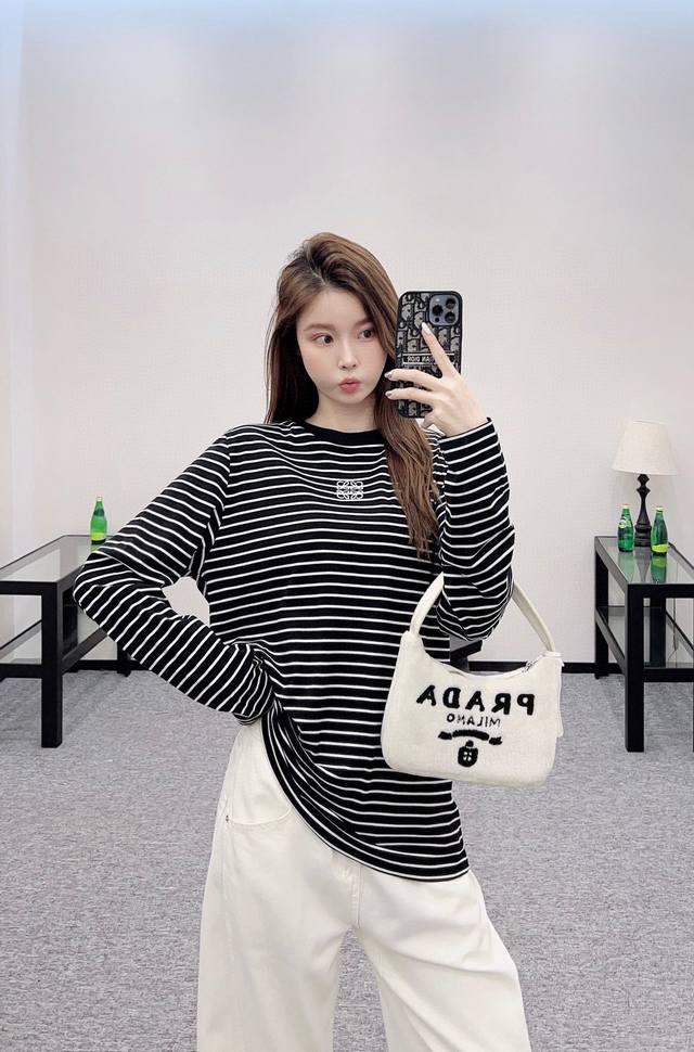 特价 DDD 罗意威 25Ss新款上衣宽松慵懒版型 随性感拉满 经典条纹配色 简约高级，单穿叠穿都搭配！日常穿搭必备！ DDD 颜色：黑色 DDD 码数： S
