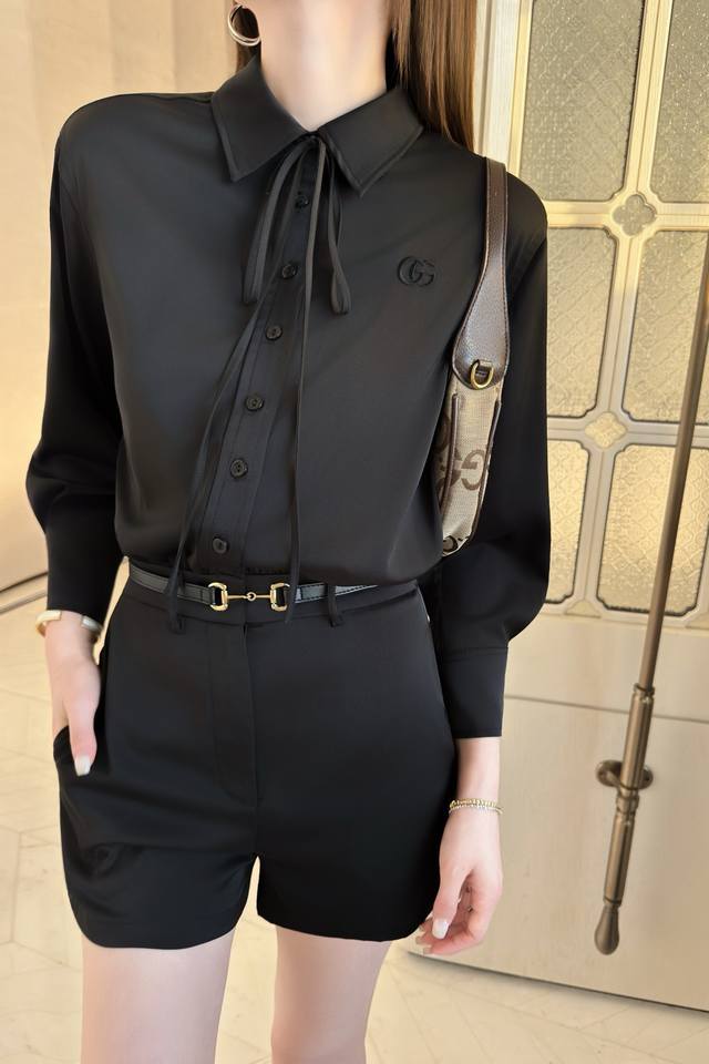 特价 DDD Gucc* 古驰 2025Ss新款连体裤 DDD 面料丝滑光洁！经典又有型 各种都能完美驾驭～高级成衣做法，细节美到爆！精美又日常，轻松驾驭！质感