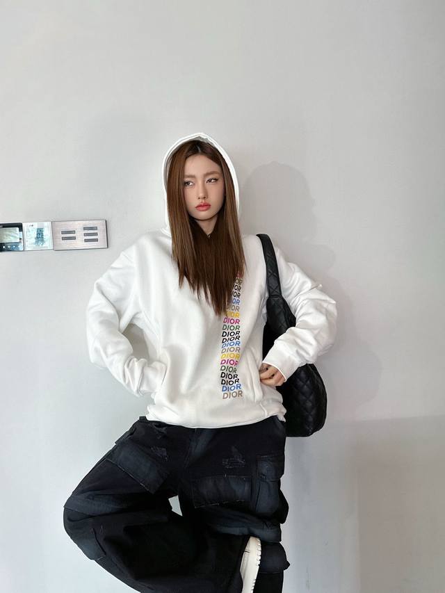 特价 DDD Dio* 迪奥 23Ss宽松连帽加绒卫衣～～专Gui新款烫图印花Logo字母，双色选！！ DDD 颜色：黑色 白色 DDD 尺码：Sml 见图9