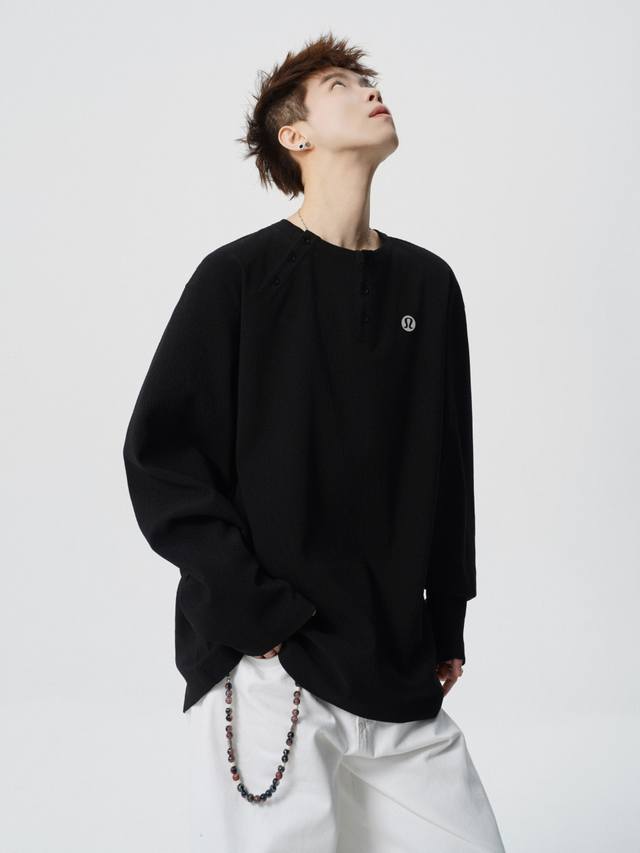 Lululemon露露乐檬 DDD 基础款封神！Lululemon 亨利领针织卫衣，男女穿都有松弛高级感 DDD 谁懂基础款的魅力啊！Lululemon 这件多