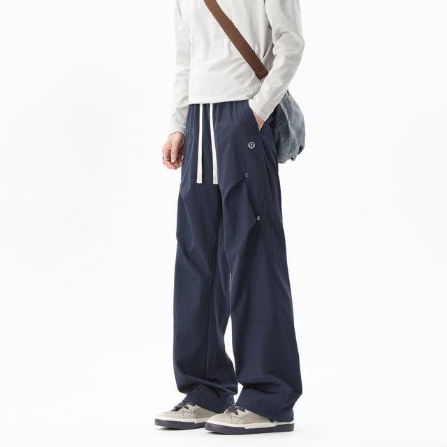 Lululemon 露露乐檬 DDD 开春炸街神裤！Lululemon 打褶铆钉裤把美式复古焊在身上 DDD 谁懂啊！Lulu 春季新款直接戳中潮流心巴！美式打