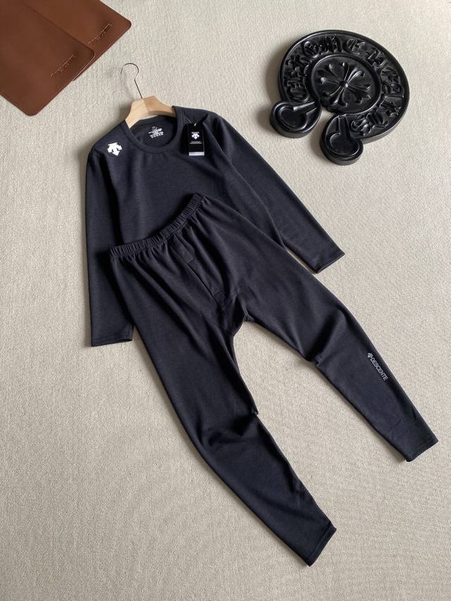 迪桑特-Descente 高端皮套包装 秋冬男士户外保暖防寒羊绒混纺内穿保暖套装上衣裤 DDD 颜色：黑色 灰色 DDD 尺码：L-3Xl DDD 这个秋冬你值