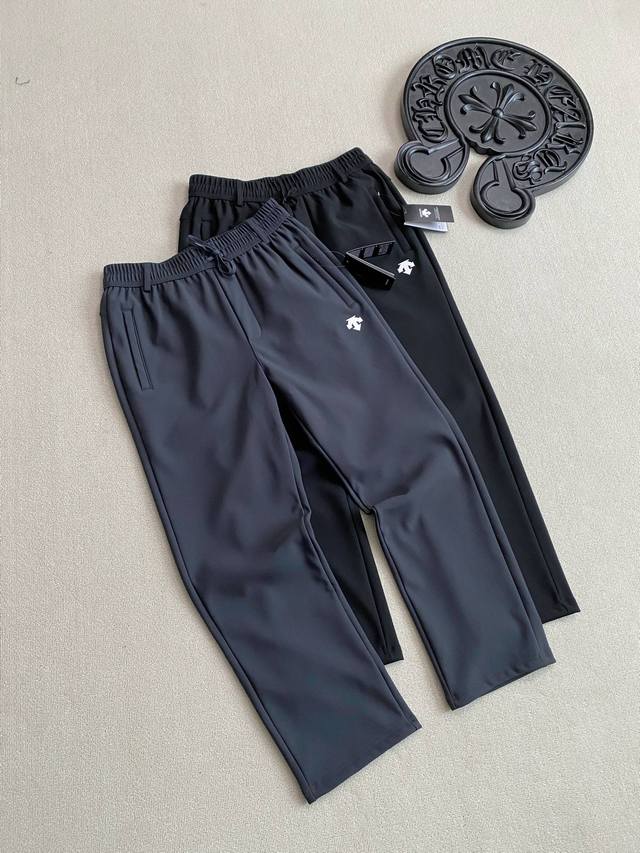 迪桑特 Descente 陈伟霆同款 男士秋冬加绒御寒运动户外直筒休闲裤 DDD 颜色：黑色 灰色 DDD 尺码：M-3Xl DDD 加绒复合面料 御寒保暖 D