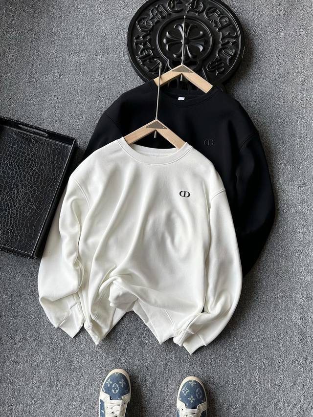 顶级超柔加绒卫衣！ DDD 人气爆款！Dior 迪奥Cd款专柜新品超柔博奥绒加绒卫衣！恒隆在售万元级，款号：1214 DDD 迪奥家今年采用新疆长绒棉面层面料，