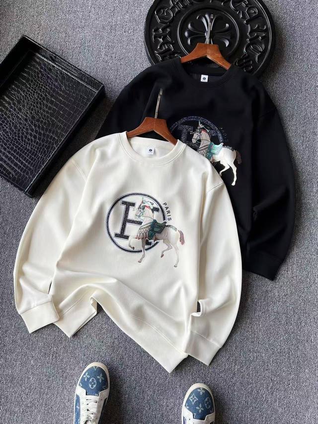 专柜顶级空气棉！ DDD 人气爆款！Hermes 爱马仕专柜新品高奢空气层圆领卫衣！恒隆在售万元级，款号：9906 DDD 爱马仕家今年最新研发60支340G空