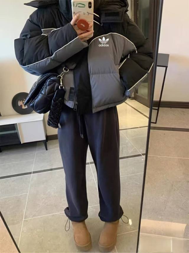 特价 亏本清不退换 90白鸭绒阿迪达斯Adidas三叶草经典拼色短款羽绒服 饱和度无敌！ DDD 太厚了真的太厚了 热到出汗！ DDD 两边抽绳可以抽紧冬天不怕