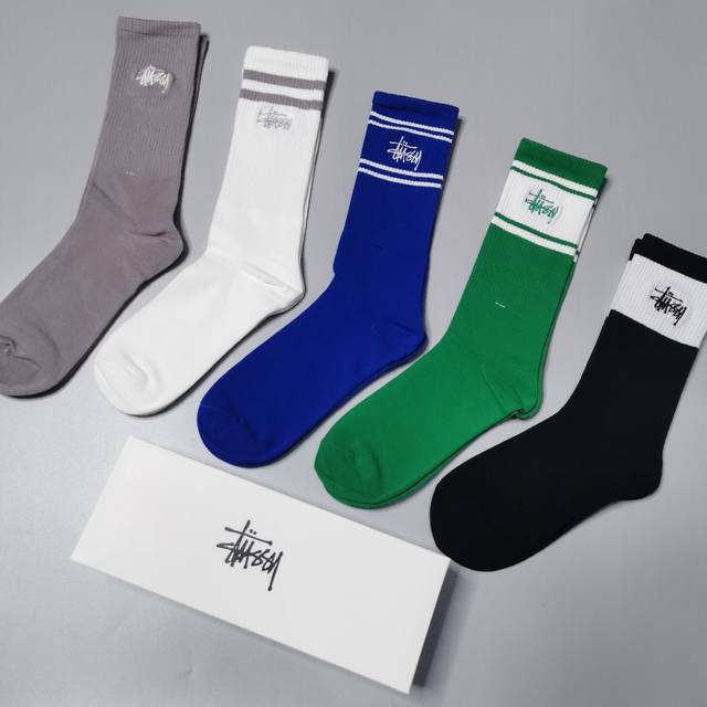 特价 一盒五双，高品质斯图西刺绣标长筒袜子盒装棉袜 DDD