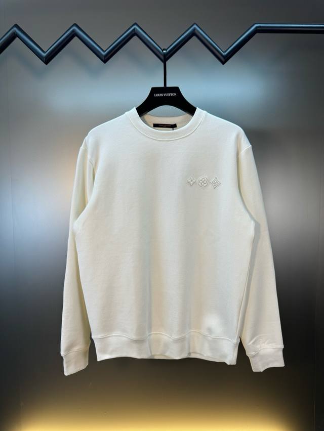 顶级复刻★Lv路易威登时尚潮流 重在面料的一款，面料控推荐 Ji好的亲肤感 客供定织朱迪纹复合空气层圆领卫衣， 绝不对见 前后标志刺绣设计，细看图片表面有纹理，