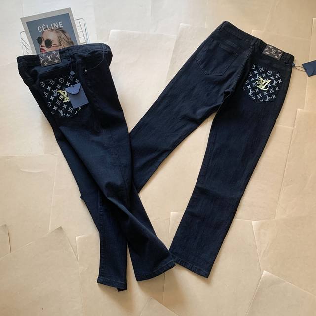特价 DDD Louis Vuitton & 路易威登 Lv后口袋刺绣Logo牛仔裤 DDD 原版采购开发版型工艺制作高版本 采用水洗牛仔面料 经过特殊的洗水工