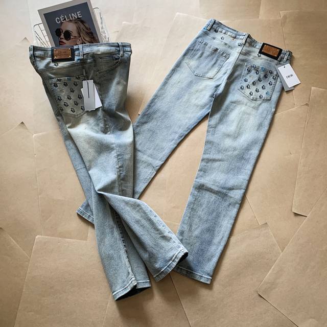 特价 DDD 迪奥 25秋冬新款 男士牛仔裤原厂原布原洗水！进口原版水洗弹力面料，复杂的手工艺叠加，任何一个洗水环节多停留几秒都会变成完全不一样的颜色效果，所以