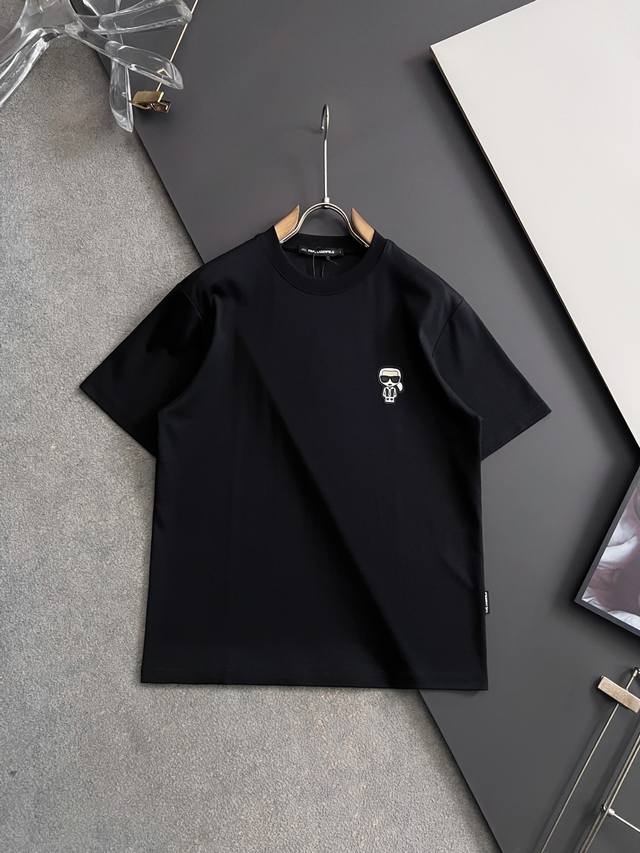 年保Karl*2026独家 新品T恤！美国杜邦公司所罗纳面料黑科技 爆款现货春夏短袖，简约基础衣橱神器， 休闲百搭必备款 做工走线质感一流，三色推荐 微宽松版型