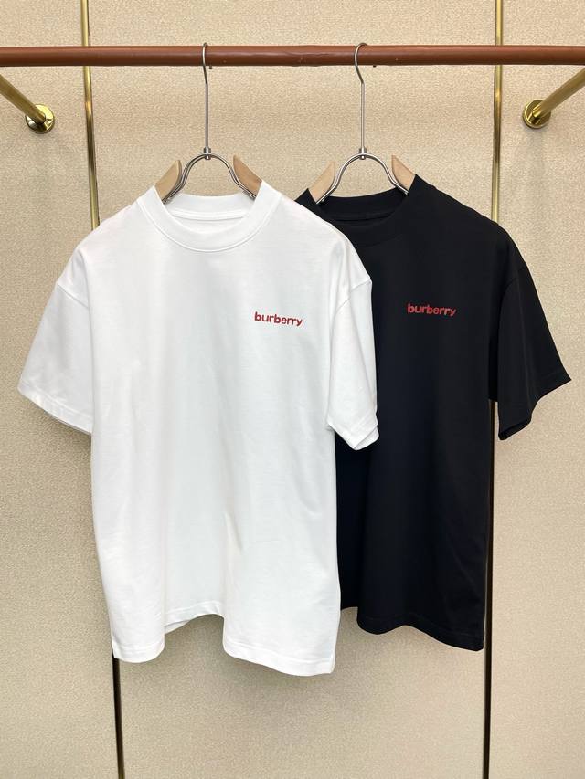 支持跨年售后！ 。Burberry巴宝莉砸锅卖铁都要上的新款新款原单男士休闲短袖 高端定制 高端版本 时尚百搭爆款进口面料 手感超柔软细腻 穿着亲肤舒适 高端精