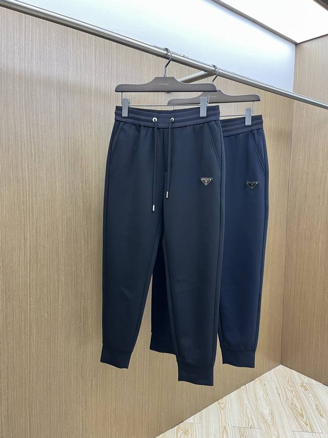 早春款 Pd 高级定制 2026春夏新款铜氨丝莫代尔空气层休闲卫裤，裤身上刺绣标志性品牌标识，客供定制品牌刻印五金配件，彰显品牌格调，100%进口面料精心打造，