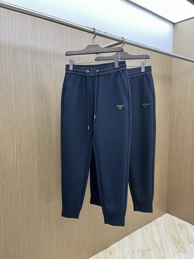 早春款 Pd 高级定制 2026春夏新款铜氨丝莫代尔空气层休闲卫裤，裤身上刺绣标志性品牌标识，客供定制品牌刻印五金配件，彰显品牌格调，100%进口面料精心打造，