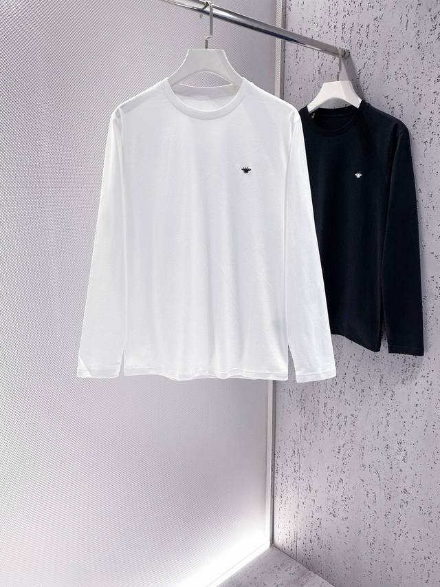 支持年后 D。经典Logo刺绣长袖T恤、常青款 DDD 代工厂P出货 DDD 客供 DDD 优质高支高密长绒棉、棉质柔滑、有质感、亲肤舒适！ DDD 凭借优雅大