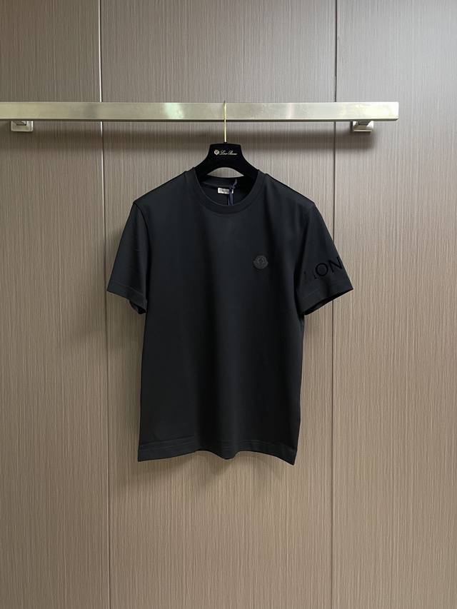 支持年后售后 DDD Moncler 2026Ss早春新品短袖T恤，经典徽标短袖T恤。精选 G高支精梳棉混纺面料，亲肤透气还抗皱，久穿不变形、不起球，质感直接拉