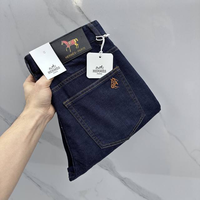 Hermes爱马仕 高端定制、26早春新款薄款牛仔裤 柜台同步发售 原版定制复刻 客供五金辅料 原单品质 进口固色牛仔面料 重工洗水 做工走线精细 上身绝佳！优